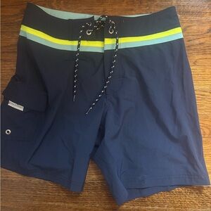 Greenlines men’s board shorts